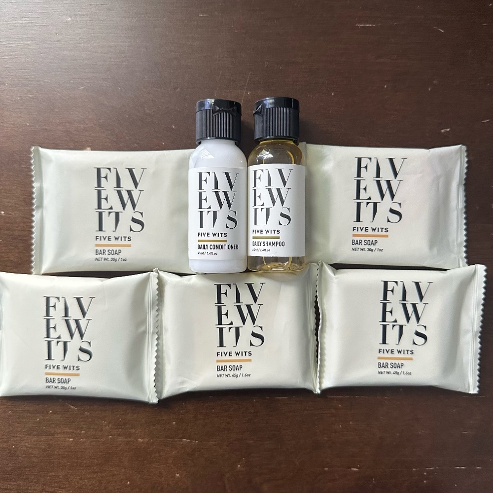 Five Wits Travel Set